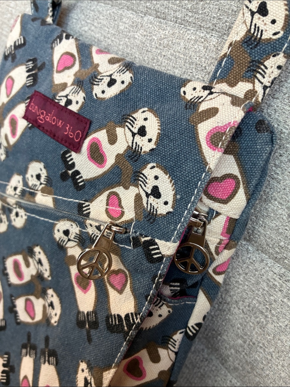 Bungalow 360 Small Messenger Bag Otter - Picture 3 of 16
